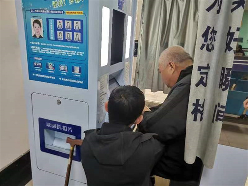 皇姑区华山街道鲲鹏社区：为民解困办实事 “三心”服务增福祉
