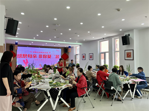 �ж�ĸ�ף�����Ī���ߡ� �����ʹ�������������չĸ�׽��߲˲廨�