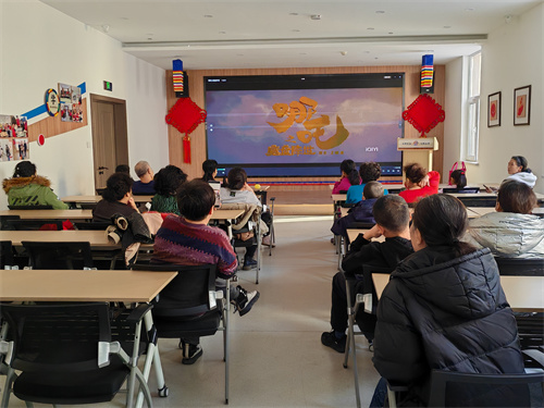 皇姑区明廉街道明北社区开展“周末影院”观影活动