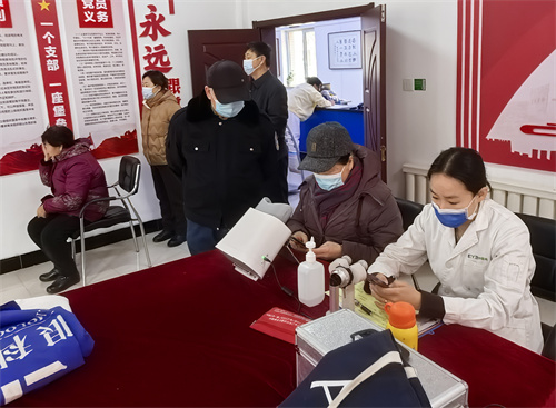 明廉街道华凯社区开展“邻里守护,医路同行” 眼科义诊活动