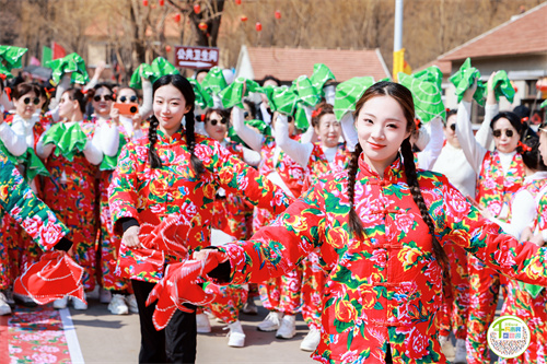 �����ִ�������Ȧ����Эͬ��չ������ƪ�� 2025��ǧ�����񻥶��Ρ�ʢ����Ļ ��վ��������˫��