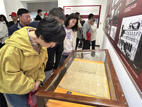 ���ܶ����㼣���������з�չ�ɾ͵�������չ����������ͼ��ݿ�չ