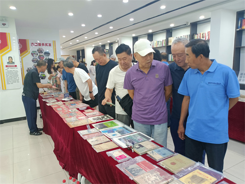 300件老物件“开口说话”!塔湾社区掀起穿越时空的文化浪潮