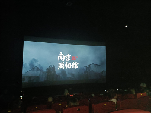 ʹֵ֯ԱӰ<Ͼ>Ѫ֮Լ