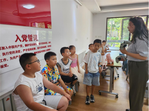 学校放假 社区开学——明廉街道中海东社区青少年无人机科创课堂正式开讲!