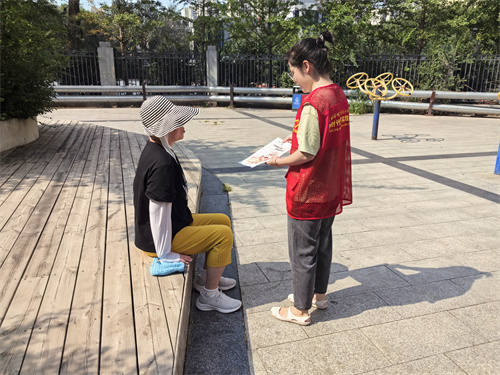 皇姑区明廉街道天山社区:“净护社区环境 抵制有害信息”扫黄打非宣传活动