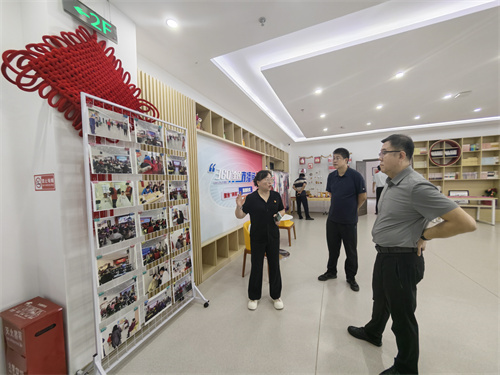 辽阳市各区委社会工作部部长一行到沈阳市皇姑区明廉街道明北社区党群服务中心参观调研