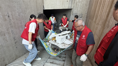 皇姑区明廉街道明北社区:深化“三长五员”联动治理 开展消防安全“解纾暖”专项清理行动